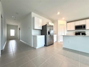 3476 Chinotto Dr in Lake Alfred, FL - Building Photo - Building Photo