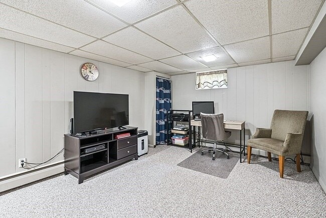 41 Crooker Dr in Lynn, MA - Foto de edificio - Building Photo