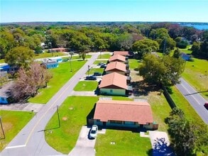 1711 Lakewood Ave in Eustis, FL - Foto de edificio - Building Photo