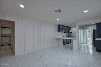 4023 Cll Del Sol in Las Vegas, NV - Building Photo - Building Photo