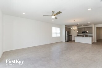 560 Crown Rose Dr in Bartow, FL - Building Photo - Building Photo
