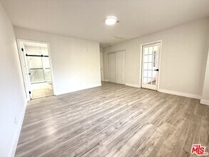 3414 Montrose Ave in Glendale, CA - Building Photo - Building Photo