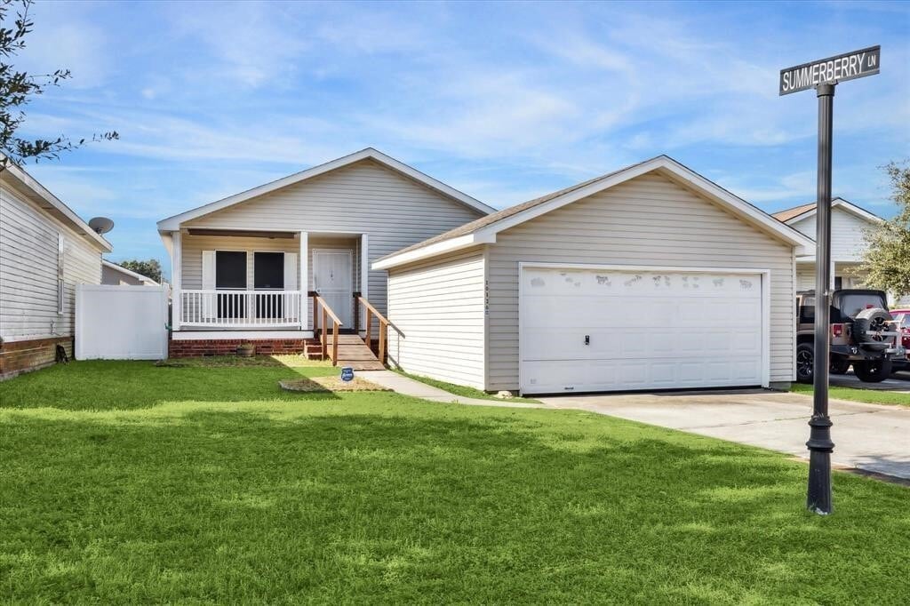 10126 Summerberry Ln in Tomball, TX - Building Photo