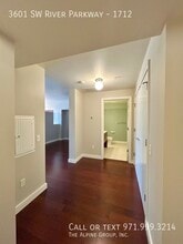 3601 S River Pkwy in Portland, OR - Building Photo - Building Photo