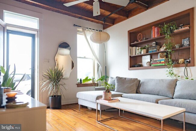 221 E Heath St in Baltimore, MD - Building Photo - Building Photo