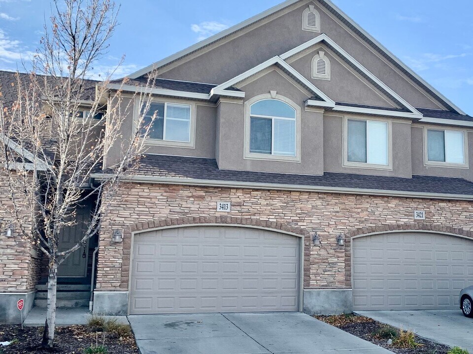 3413 W Mount Cortina Way in Riverton, UT - Building Photo