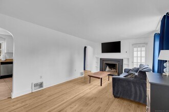 23 Oldroyd St in Milford, CT - Building Photo - Building Photo