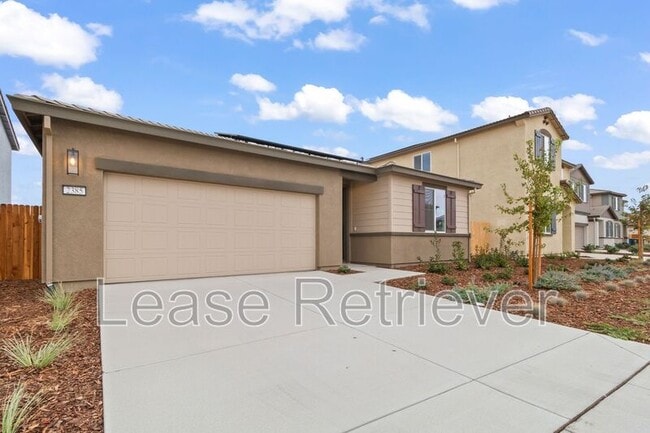 2385 Sather St in Manteca, CA - Foto de edificio - Building Photo