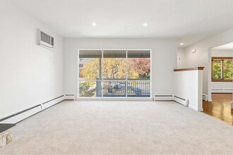 110 Columbus Ave-Unit -1-Upper in Pleasantville, NY - Building Photo - Building Photo