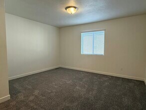 96 670 N in Vineyard, UT - Building Photo - Building Photo