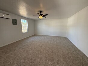 403 E 14th St in Clovis, NM - Building Photo - Building Photo