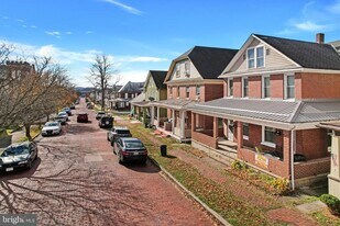 113 Grand Ave in Cumberland, MD - Building Photo