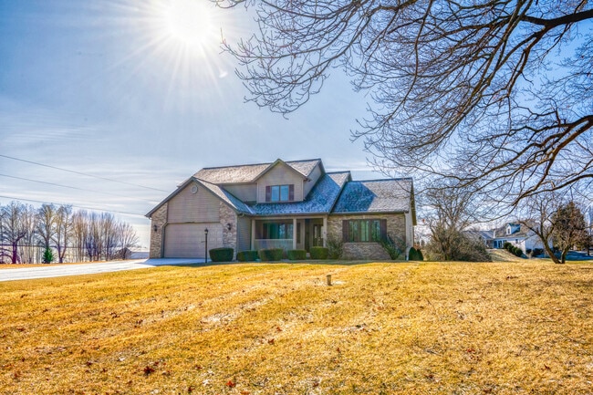 property at 2297 E Laurien Ct