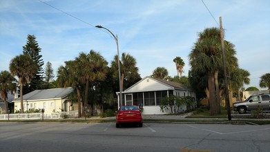 619-631 Mandalay Ave in Clearwater Beach, FL - Building Photo - Building Photo