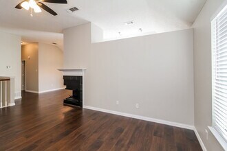 1115 Colbert Ln in Duncanville, TX - Building Photo - Building Photo