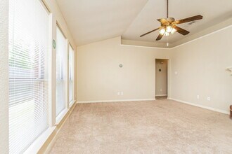 6329 Glen Knoll Dr in Fort Worth, TX - Building Photo - Building Photo