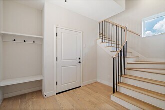 2206 Lou Ellen Ln in Houston, TX - Building Photo - Building Photo