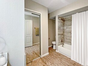 45 Flats in Austin, TX - Building Photo - Building Photo