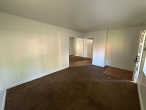 13 Arthur Cir in Savannah, GA - Building Photo - Building Photo