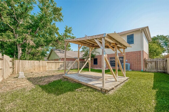 18339 Beaverdell Dr in Tomball, TX - Building Photo - Building Photo