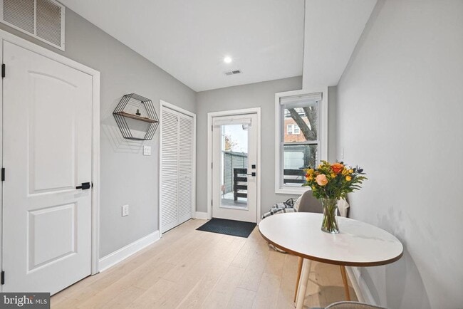 property at 1732 L St NE