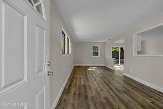 218 Falcon Dr in Little Egg Harbor Township, NJ - Building Photo - Building Photo