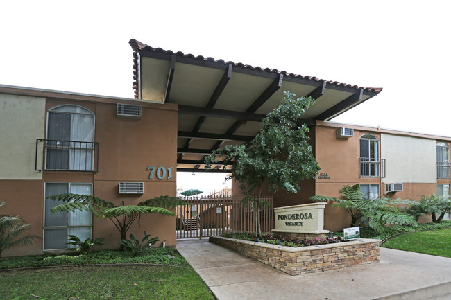 Ponderosa Apartments in Camarillo, CA - Building Photo - Building Photo