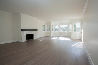 5411 Newcastle Ln in Calabasas, CA - Building Photo - Building Photo