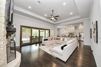 130 Bighorn Rd in Huntsville, TX - Building Photo - Building Photo
