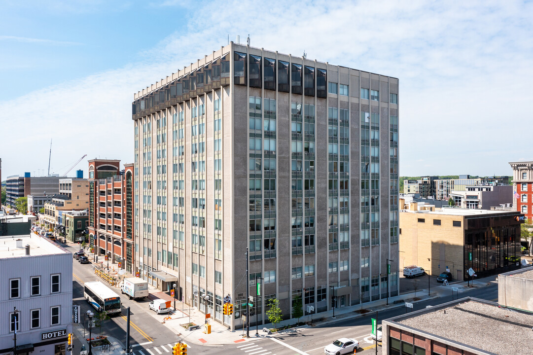 Courthouse Square - A 55+ Community in Ann Arbor, MI - Foto de edificio