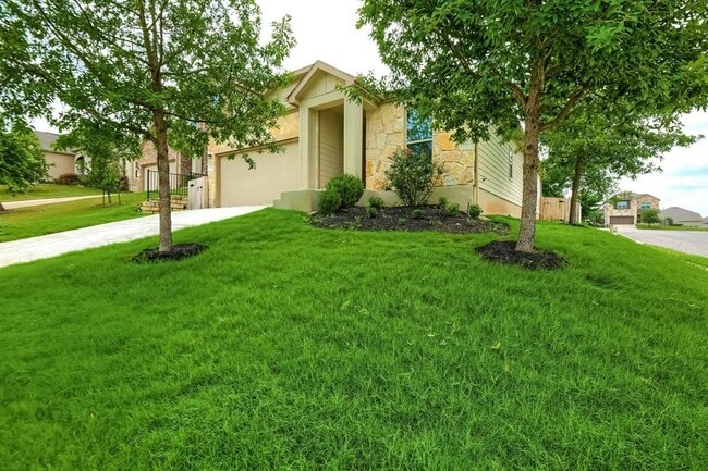 property at 10001 Pinnacle Crest Loop