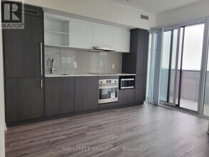 138 Downes St in Toronto, ON - Building Photo - Building Photo