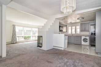 14 Rosslare Rd in Framingham, MA - Building Photo - Building Photo