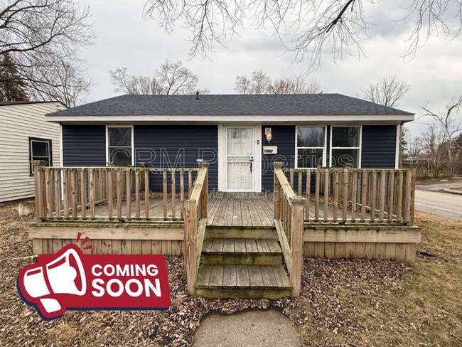 property at 1001 E Broadway St