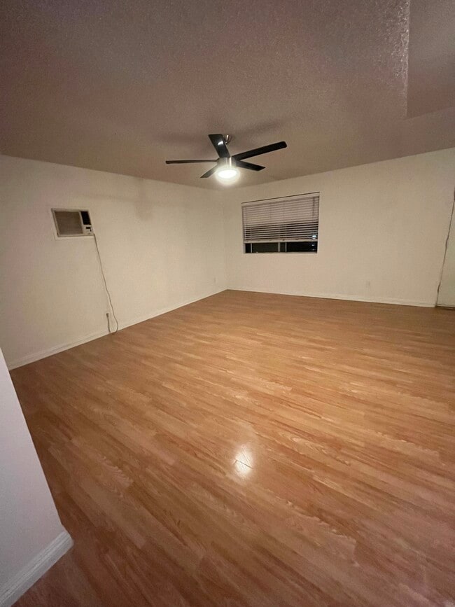 814 E Erna Ave in La Habra, CA - Building Photo - Building Photo