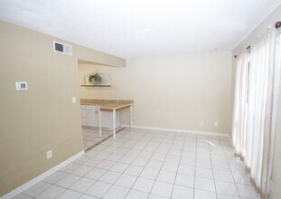 1930 Bay Point Blvd in Milton, FL - Building Photo - Building Photo