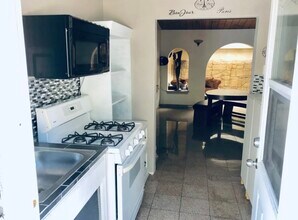 99 Pepper Tree Rd, Unit Apartment in Chula Vista, CA - Building Photo - Building Photo