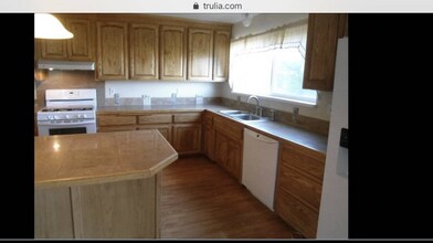 12901 Ponderosa St in Hornbrook, CA - Building Photo - Building Photo