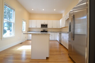 5 Griggs Pl in Boston, MA - Building Photo - Building Photo