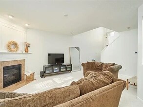 4042 Gardiner Run in Akron, OH - Building Photo - Building Photo