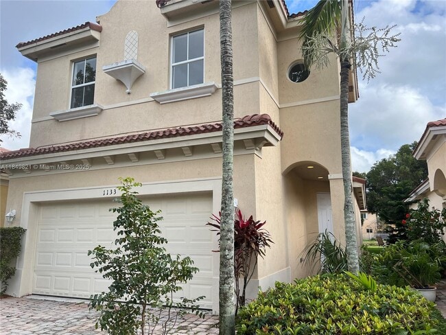 property at 1133 NE 40th Rd