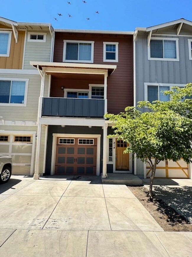 property at 814 Overcup St