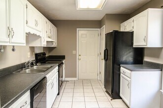 3416 Clearwater Dr in Clarksville, TN - Building Photo - Building Photo
