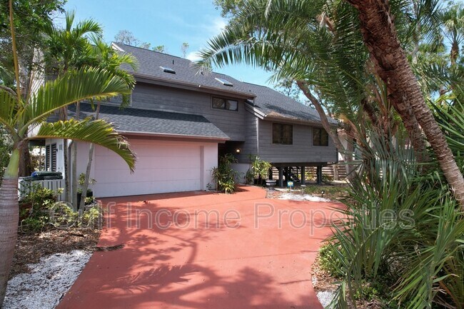 510 Givens St in Siesta Key, FL - Building Photo - Building Photo