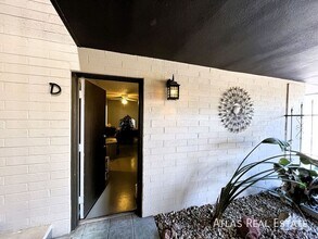 1101 E Butler Dr in Phoenix, AZ - Foto de edificio - Building Photo