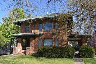 524 W Church St, Unit B in Elmira, NY - Building Photo