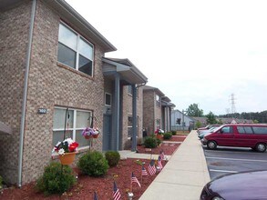 Canterbury House Apartments - Monticello in Monticello, IN - Building Photo - Building Photo