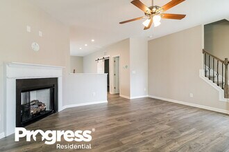 52 Rosemary St in Clayton, NC - Building Photo - Building Photo