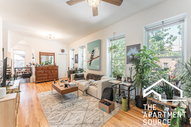 property at 2732 W Chicago Ave