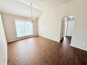 329 Hacienda Dr in Waxahachie, TX - Building Photo - Building Photo